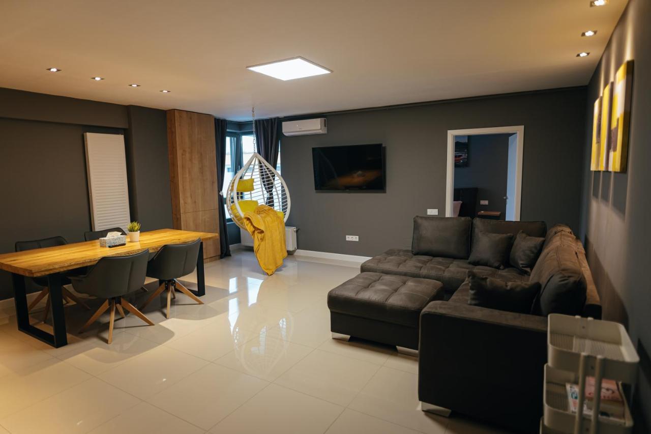 Thome Arena Residence คลูจ-นาโปกา ภายนอก รูปภาพ