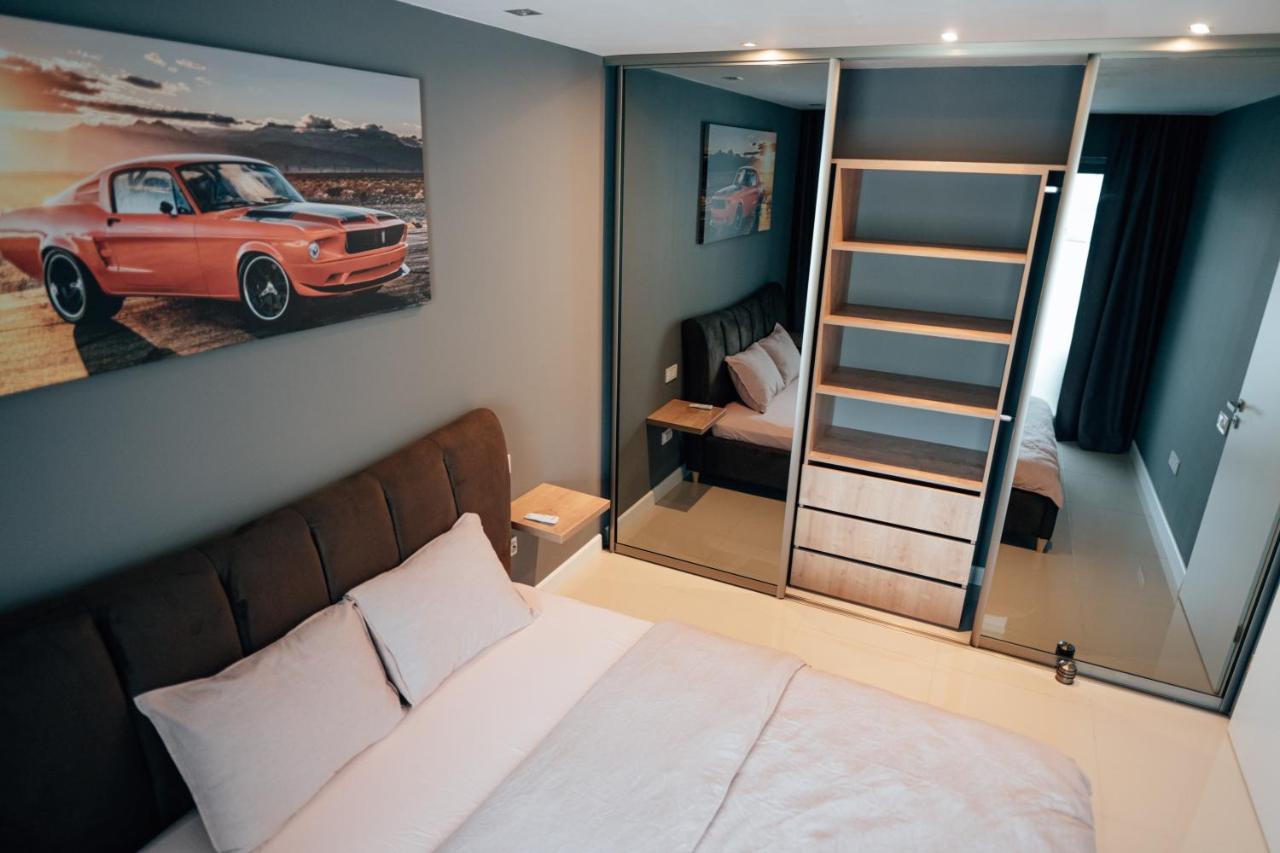 Thome Arena Residence คลูจ-นาโปกา ภายนอก รูปภาพ