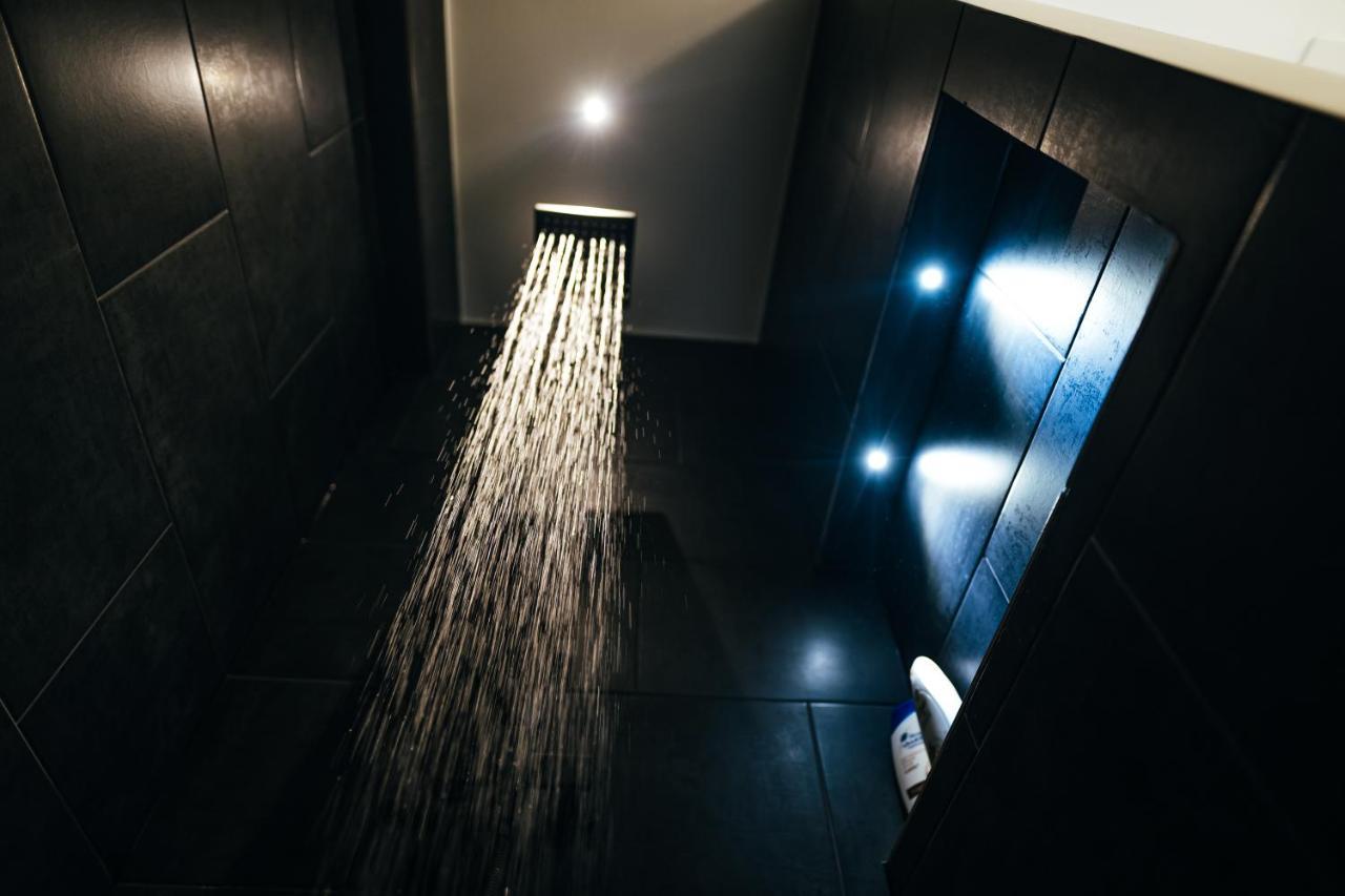 Thome Arena Residence คลูจ-นาโปกา ภายนอก รูปภาพ